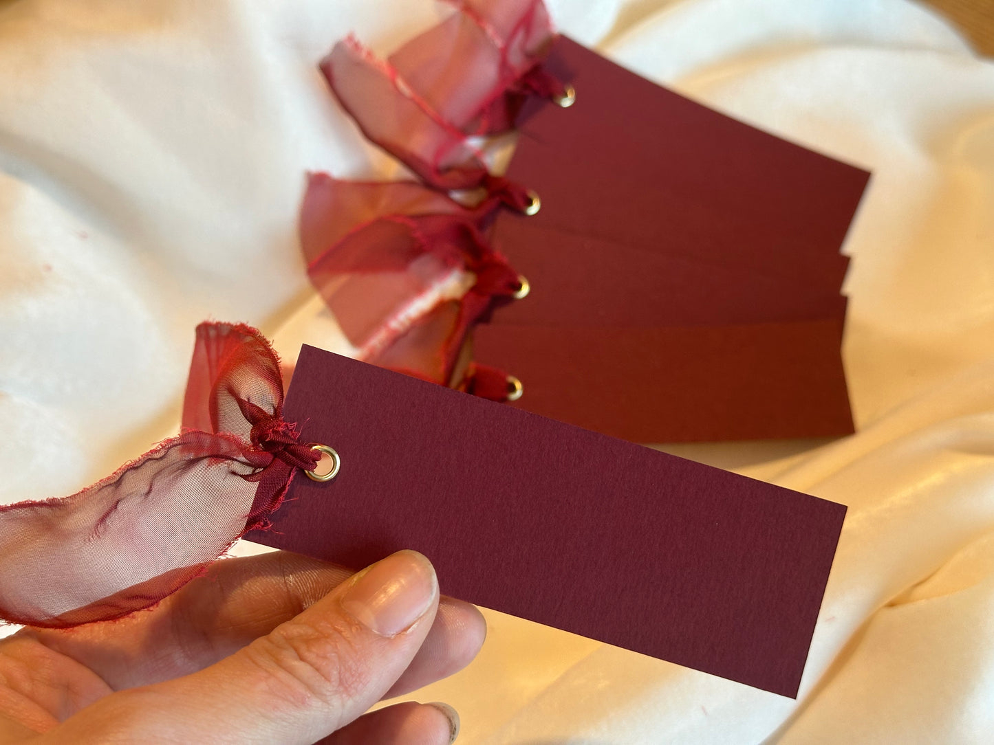 25 BLANK Burgundy Wine Ribbon Place Card with Eyelet | DIY Wedding Dinner Party Place Card, Write Your Own Place Setting | Burgundy Autumn Winter Wedding