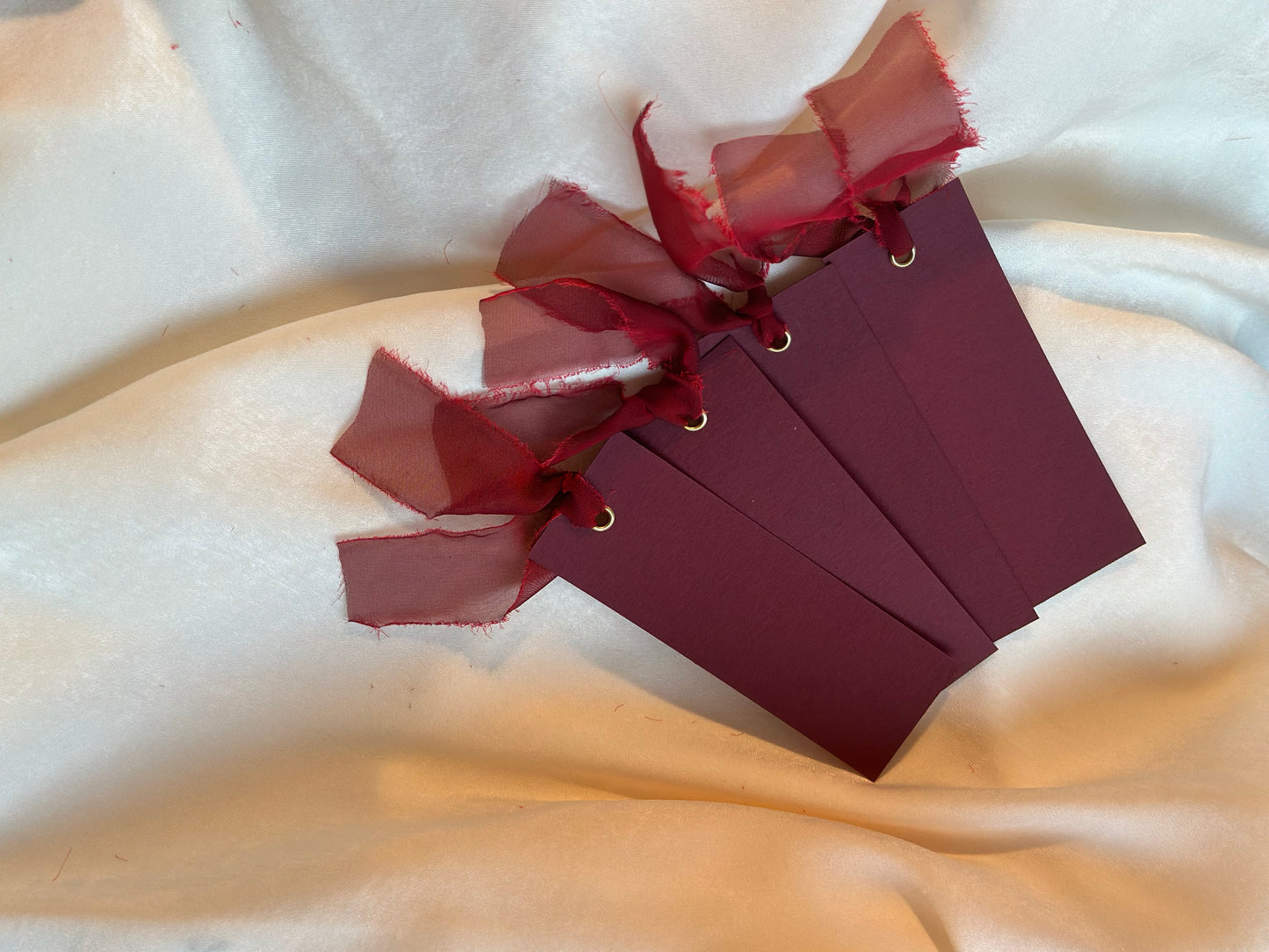 25 BLANK Burgundy Wine Ribbon Place Card with Eyelet | DIY Wedding Dinner Party Place Card, Write Your Own Place Setting | Burgundy Autumn Winter Wedding
