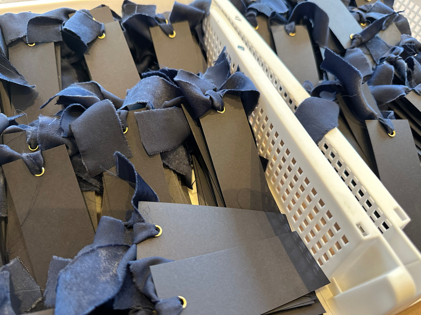 25 BLANK Navy Chiffon Ribbon Place Card with Eyelet | DIY Wedding Dinner Party Place Card, Write Your Own Place Setting | Navy Wedding Blue Boy Baby Shower