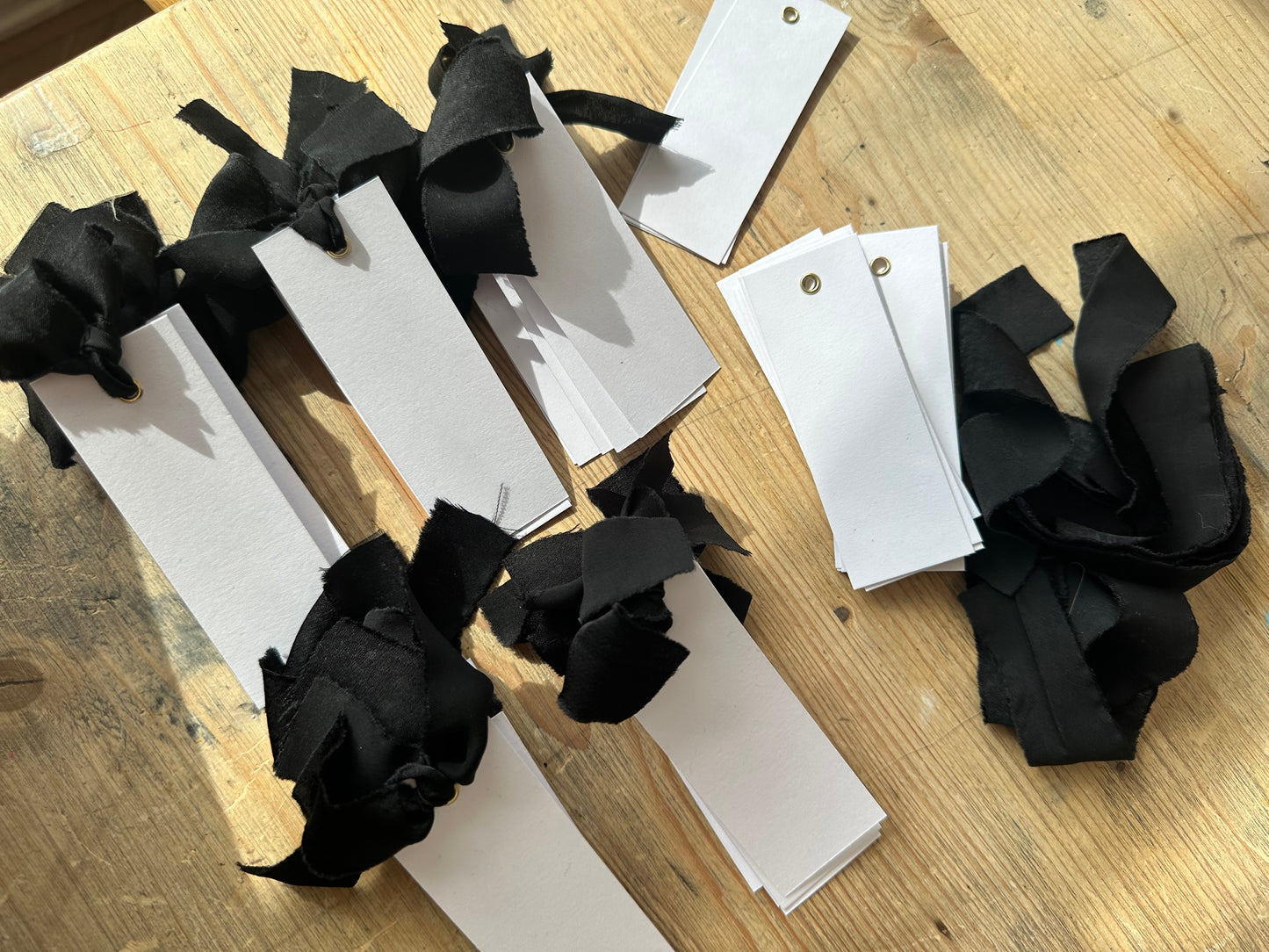 25 BLANK Black Ribbon Place Card with Eyelet | DIY Wedding Dinner Party Place Card, Write Your Own Place Setting | Monochrome Black Tie Wedding