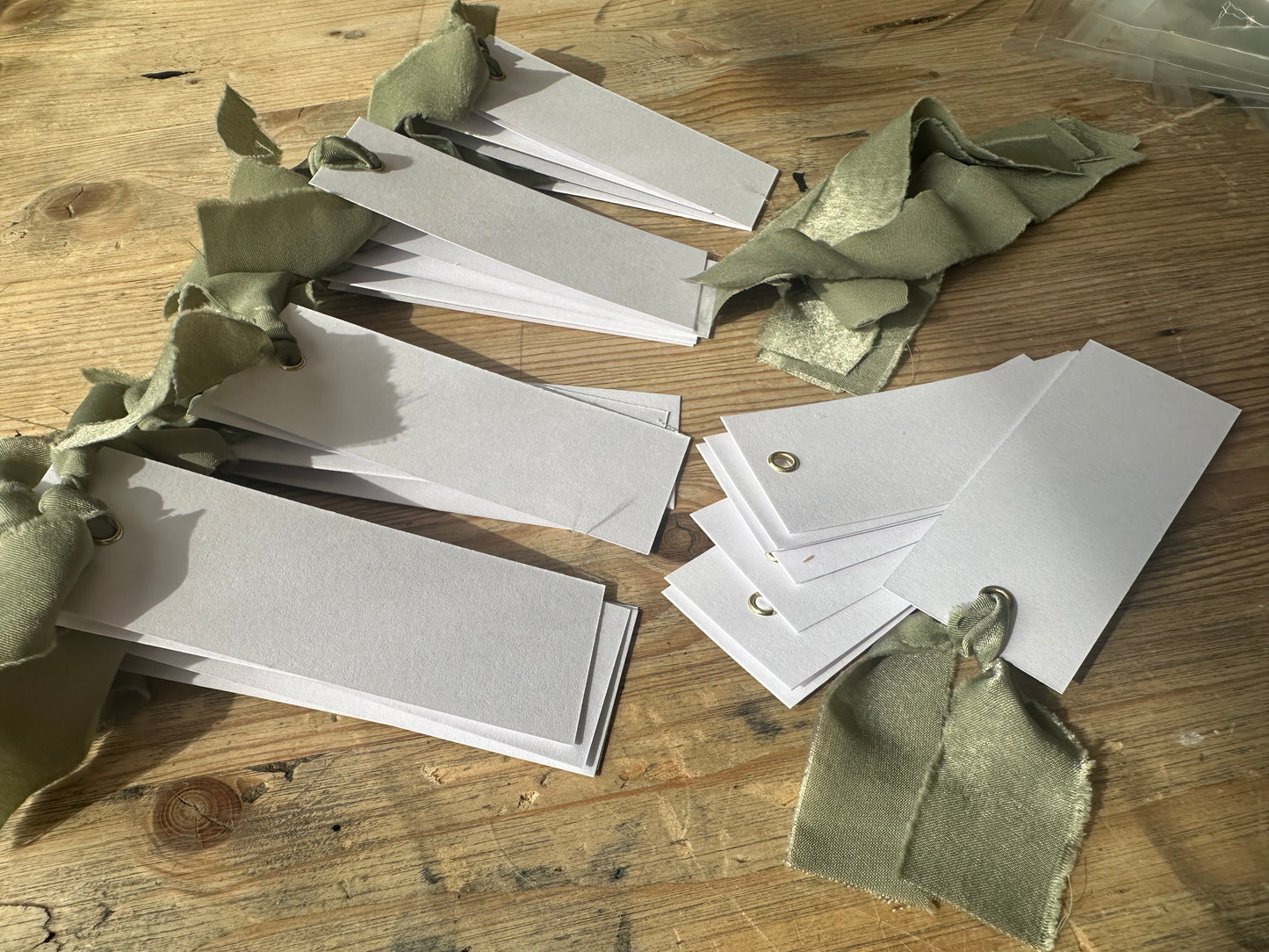 25 BLANK Eucalyptus Ribbon Place Card with Eyelet | DIY Wedding Dinner Party Place Card, Write Your Own Place Setting | Green Sage Wedding Baby Shower