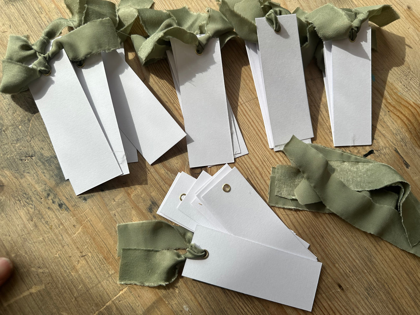 25 BLANK Eucalyptus Ribbon Place Card with Eyelet | DIY Wedding Dinner Party Place Card, Write Your Own Place Setting | Green Sage Wedding Baby Shower