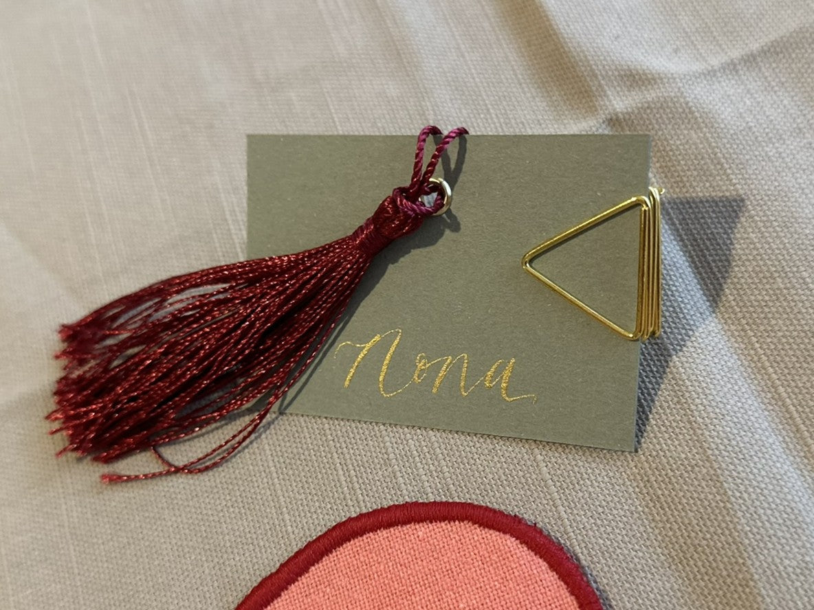 Pack of 5 Personalised Tassel Calligraphy Place Cards | Christmas & New Year