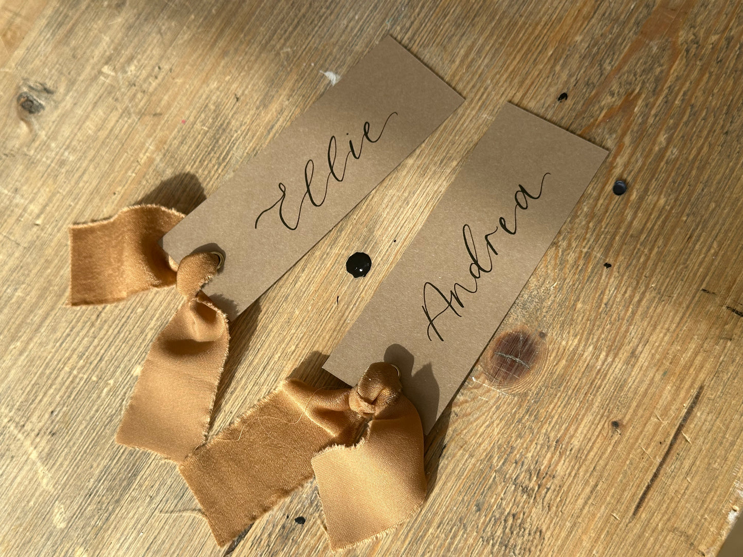 MOCHA Place Card with Chiffon Ribbon | Calligraphy Wedding Place Name Card | Gold or Silver Eyelet