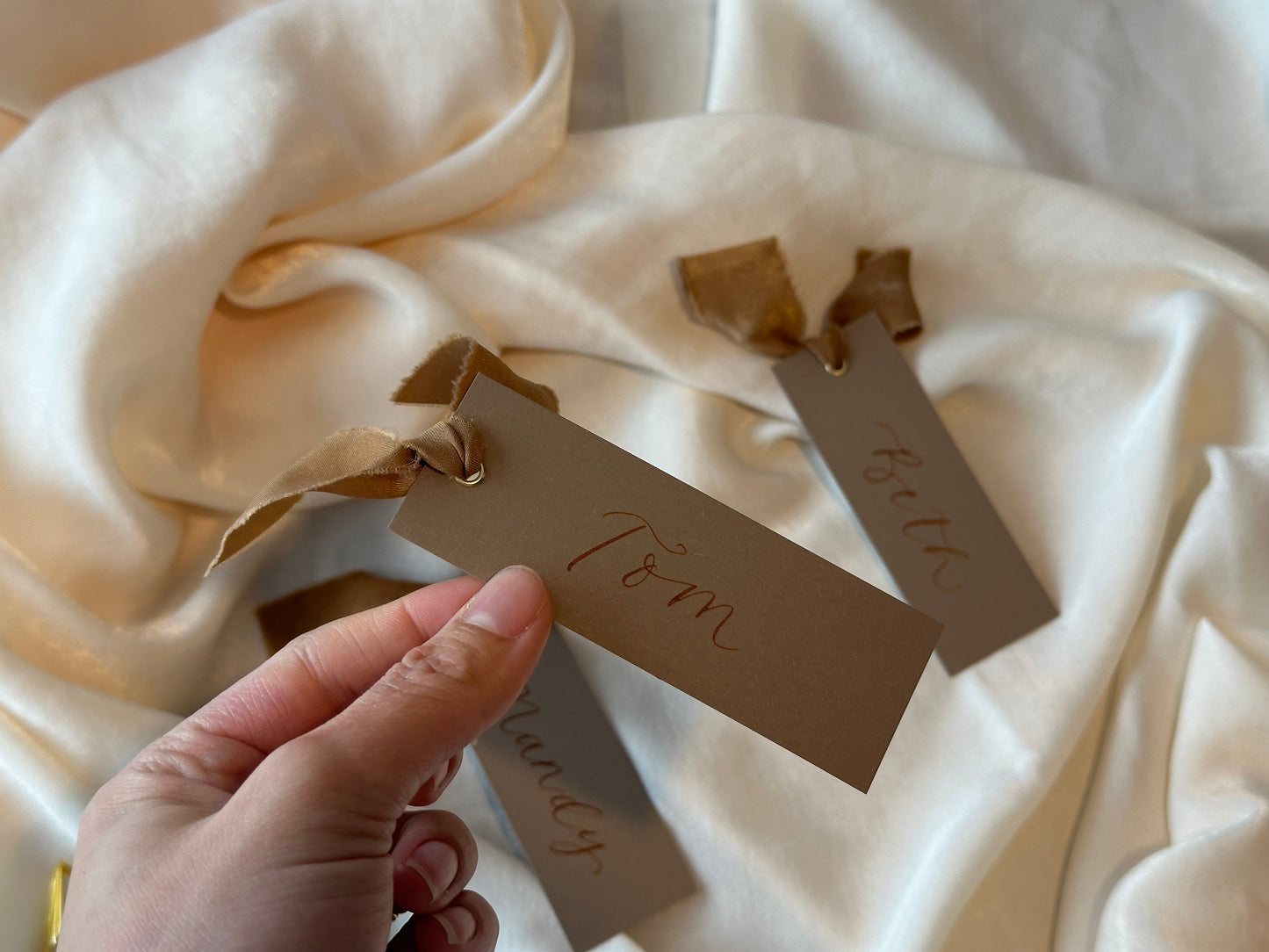 MOCHA Place Card with Chiffon Ribbon | Calligraphy Wedding Place Name Card | Gold or Silver Eyelet