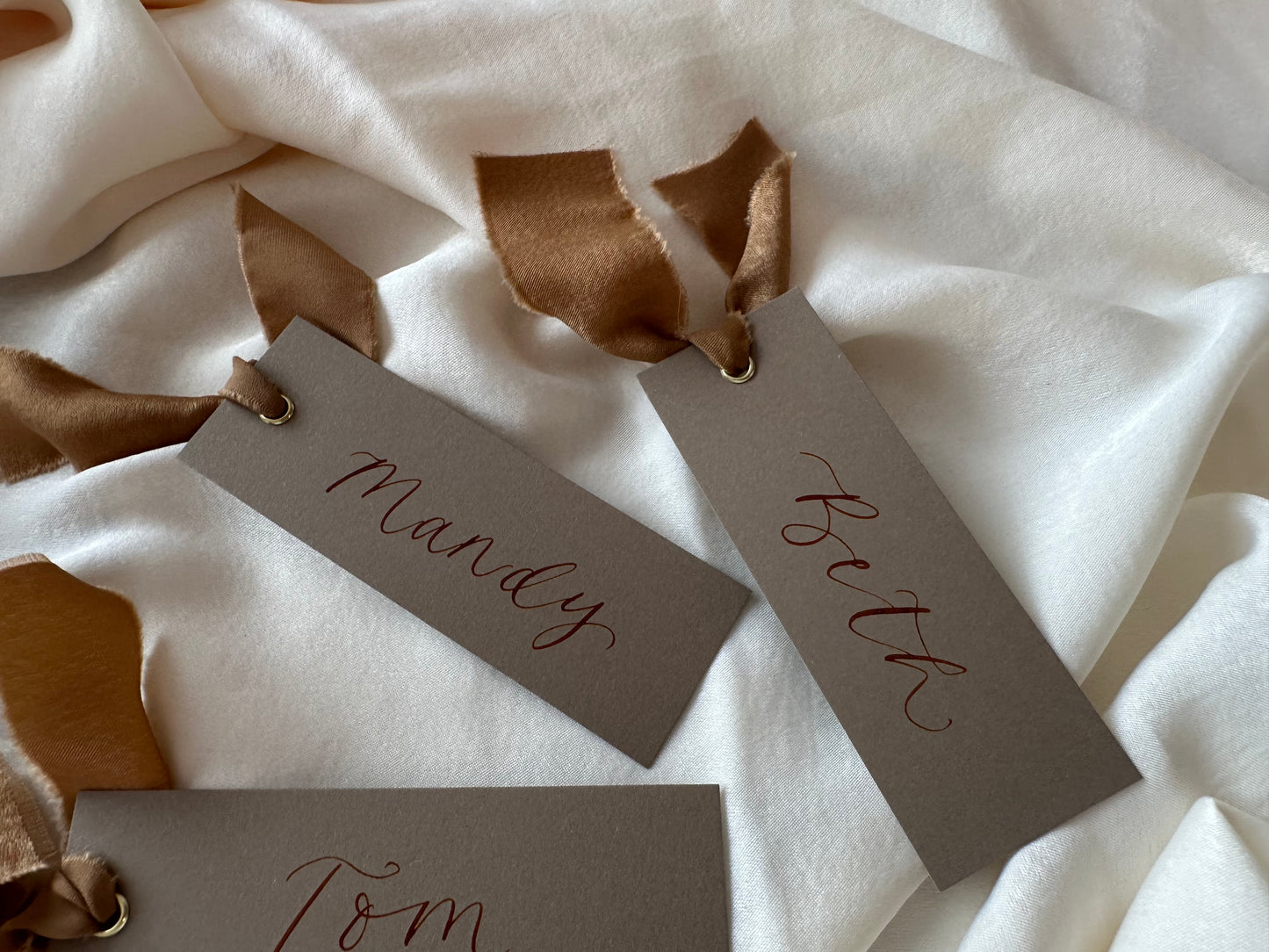 MOCHA Place Card with Chiffon Ribbon | Calligraphy Wedding Place Name Card | Gold or Silver Eyelet