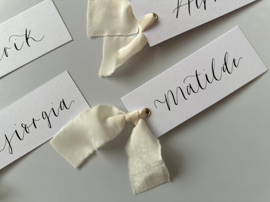 White Place Card, Ivory Place Card, Calligraphy Place Card, Wedding Place Card, Wedding Place name