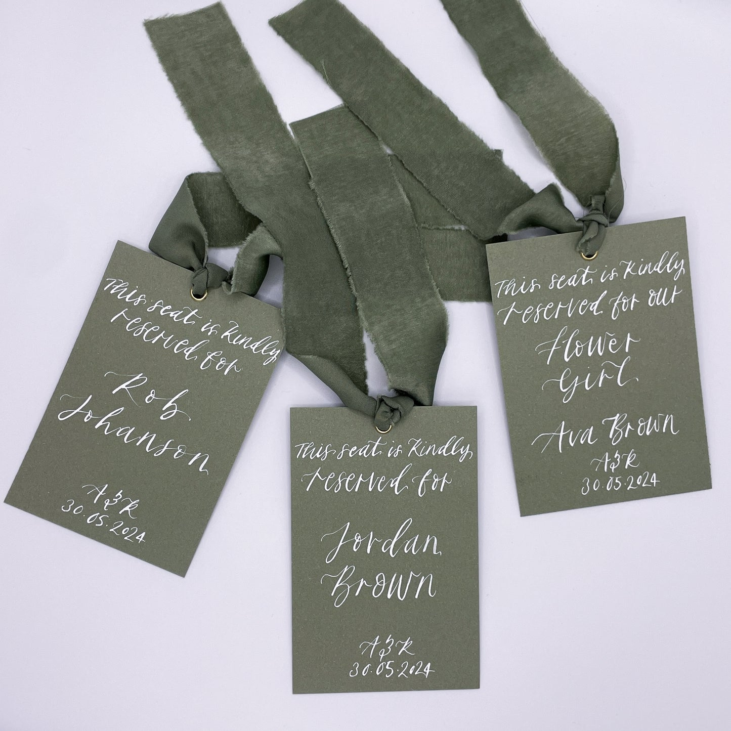 Ribbon Calligraphy Wedding Reserved Seat Sign | A7 Calligraphy Wedding Reserved Sign Card | Gold or Silver Eyelet