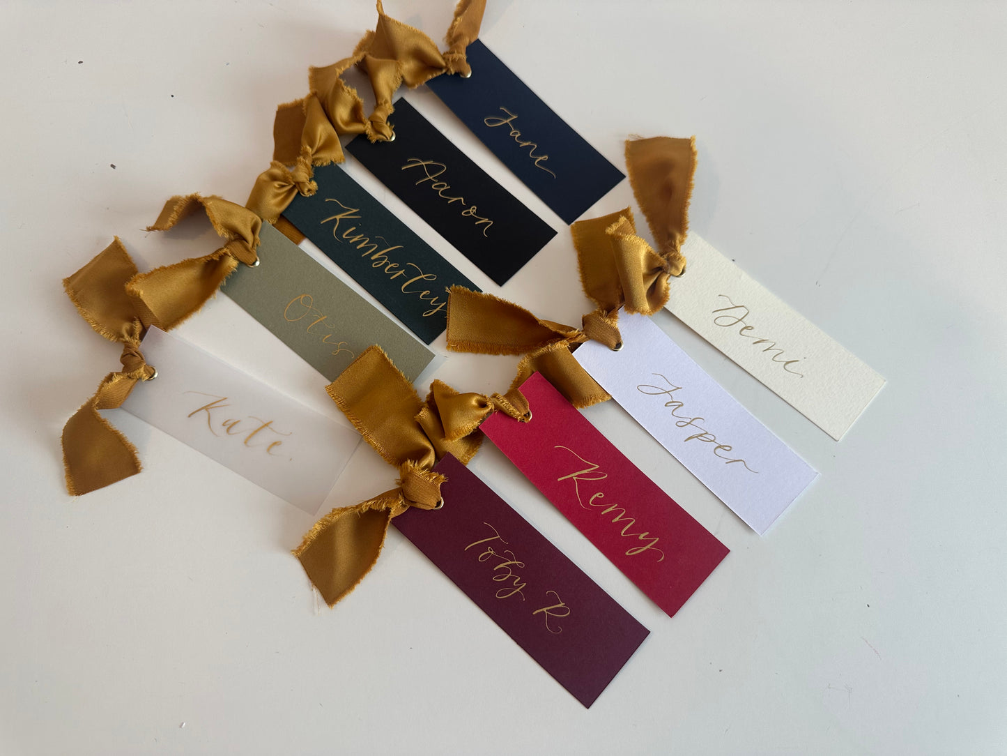 Pack of 5 Personalised Gold Calligraphy Ribbon Place Cards | Christmas & New Year Table Name Cards