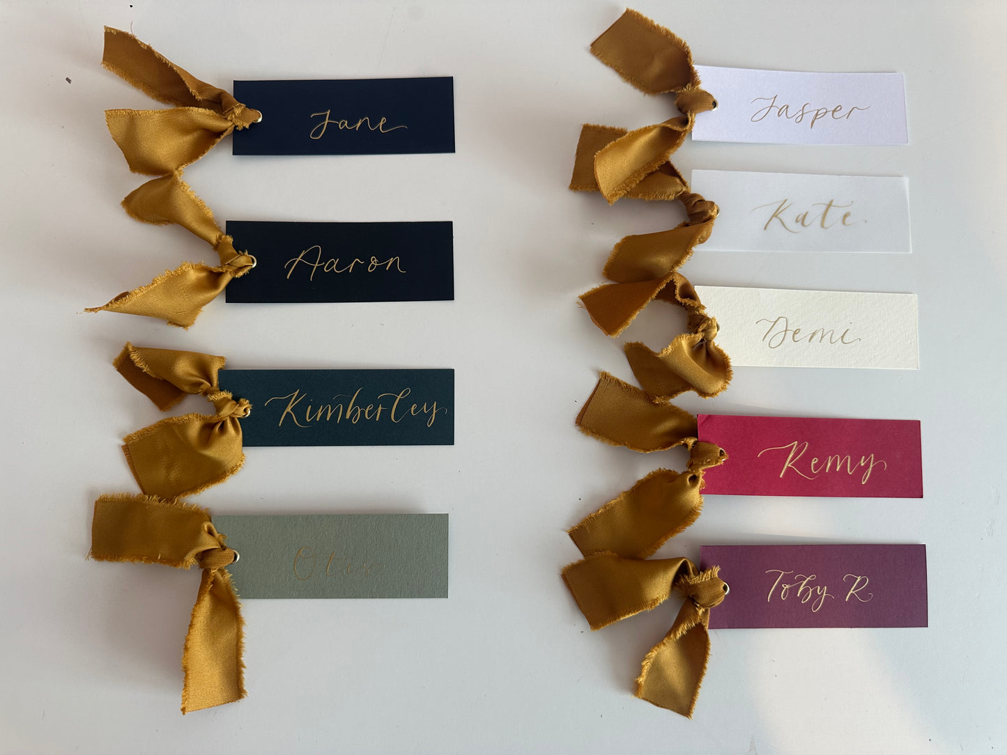 Pack of 5 Personalised Gold Calligraphy Ribbon Place Cards | Christmas & New Year Table Name Cards