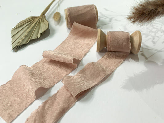 Wedding Silk Ribbon	Wedding Satin Ribbon	Raw Edge Ribbon	Hand Torn Ribbon	Place Card Ribbon	Silky Ribbon	Sandwashed Ribbon	Blush Ribbon	Pink Ribbon	Nude Ribbon	Bouquet Ribbon	Wedding Bouquet	Chiffon Ribbon