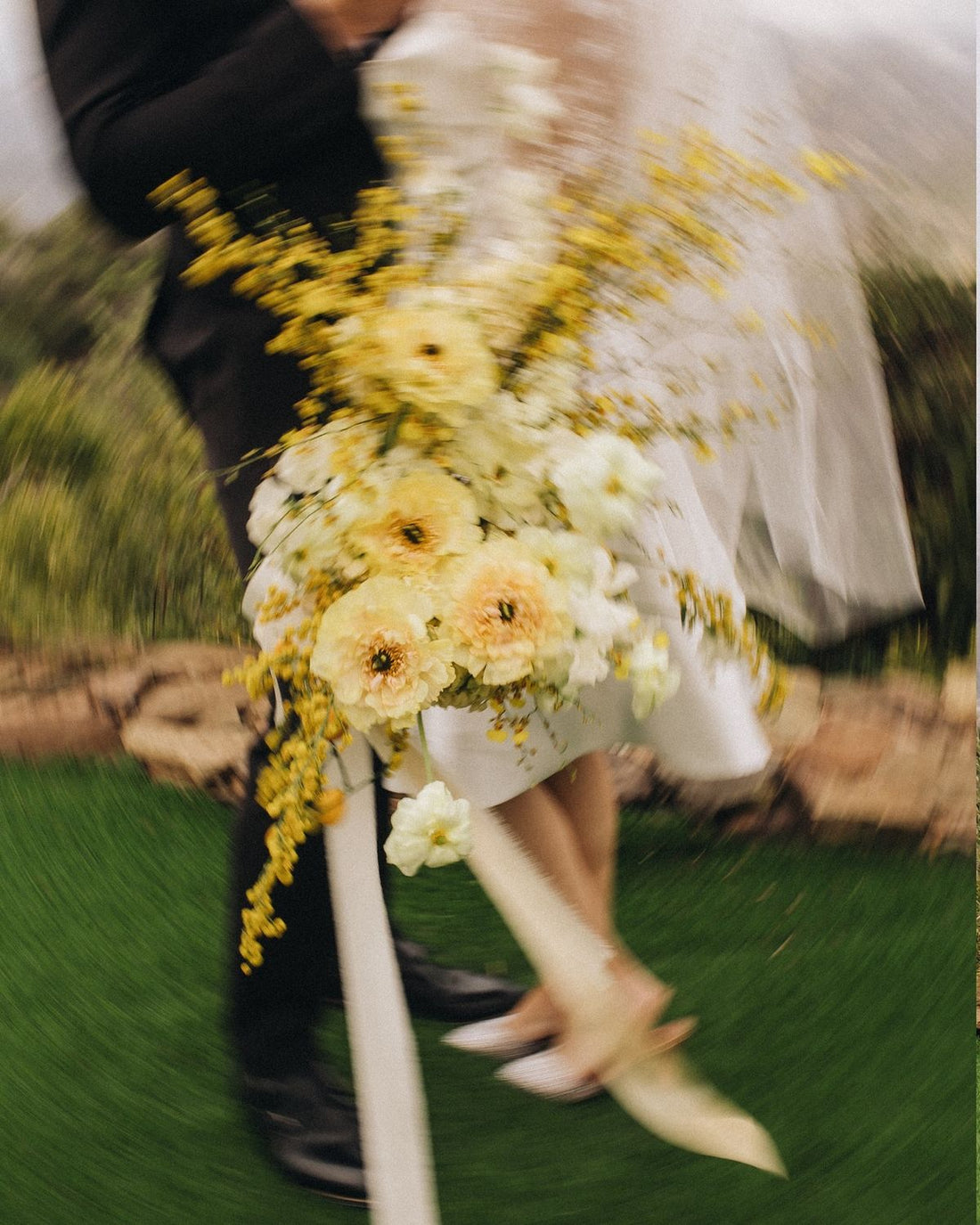 Discover lemon and sage wedding colours for 2026. A fresh, modern palette for place cards, signage and elegant wedding photography