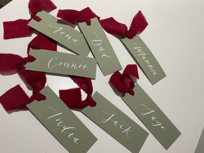 Pack of 5 Personalised Calligraphy Red Ribbon Place Cards | Christmas & New Year Table Décor