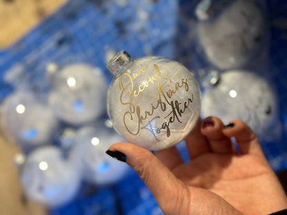 Personalised White Feather Couple Name Bauble: Glass Remembrance Ornament [Anniversary Engagement Wedding Gift Proposal]