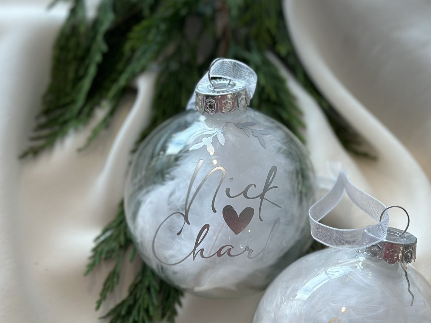 Personalised White Feather Couple Name Bauble: Glass Remembrance Ornament [Anniversary Engagement Wedding Gift Proposal]
