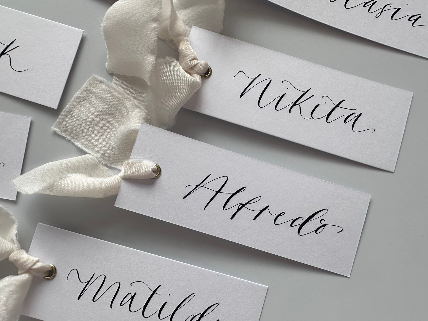 White Place Card, Ivory Place Card, Calligraphy Place Card, Wedding Place Card, Wedding Place name#