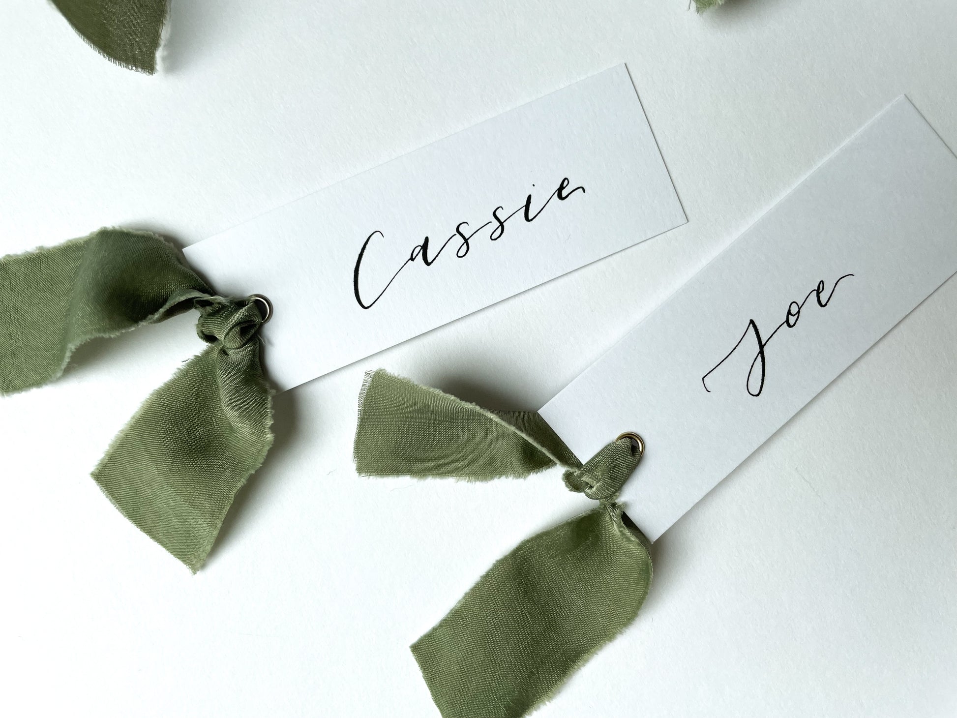 Wedding place cards, Table name cards, Wedding name cards, calligraphy place cards, ribbon place cards