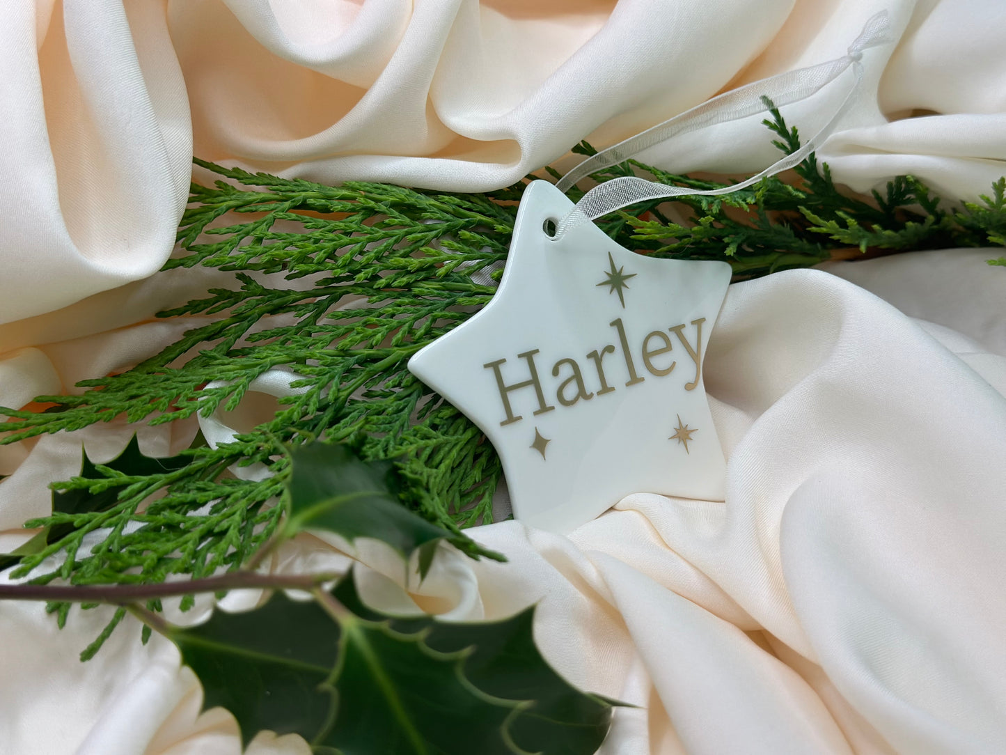 Personalised Name Christmas Star, Christmas Bauble Gift Ceramic Star Decoration, Gold, Silver, Rose Gold, Metallic, engagement gift, wedding gift, secret Santa gift, husband gift, wife gift, mum gift, fiancé gift, new baby, first Christmas, baby's first Christmas