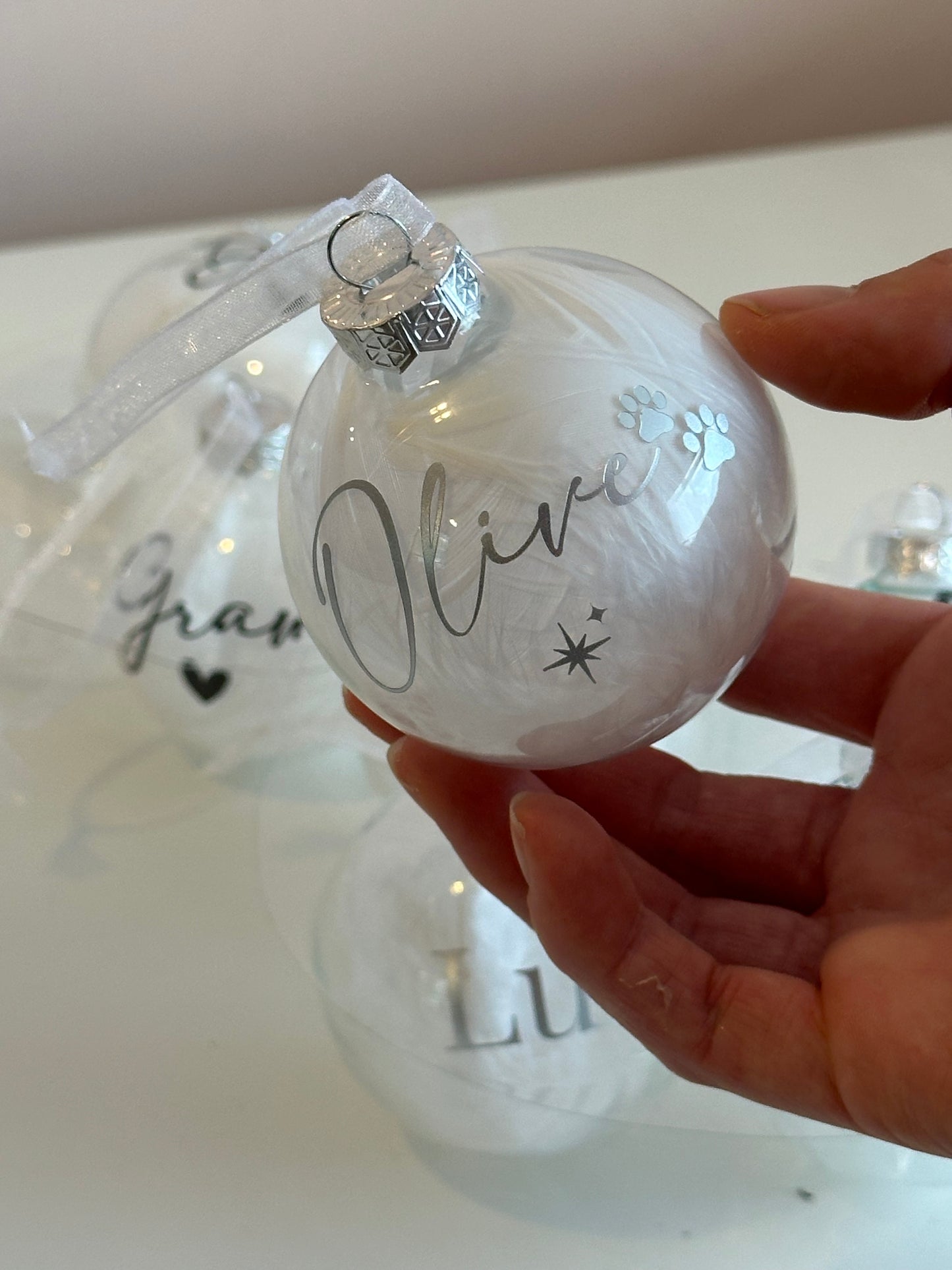 Personalised White Feather Memorial Bauble: Glass Remembrance Ornament [Christmas Bereavement Parent Baby Loss]