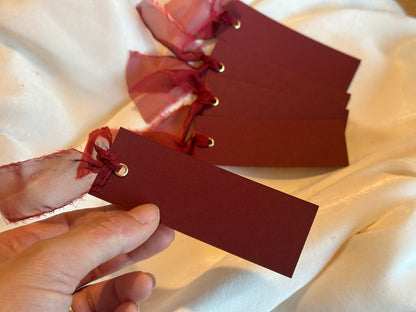 Pack of 5 Blank Burgundy Place Cards with Organza Ribbon | Festive Christmas & New Year Table Décor