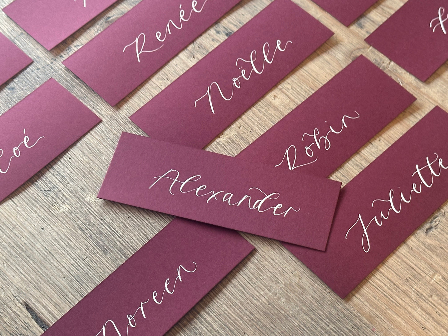 BURGUNDY Calligraphy Place Name Card | Calligraphy Wedding Place Name Card | Flat Place Card