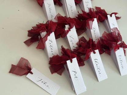 HAMMERED White + Wine Burgundy Organza Ribbon Calligraphy Place Name Card | Calligraphy Wedding Place Name Card | Gold or Silver Eyelet Place Card