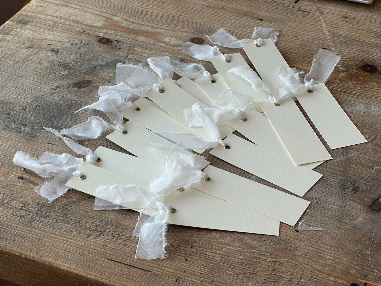 25 BLANK IVORY + WHITE Organza Ribbon Place Card with Eyelet | DIY Wedding Dinner Party Place Card, Write Your Own Place Setting | Green Wedding Baby Shower