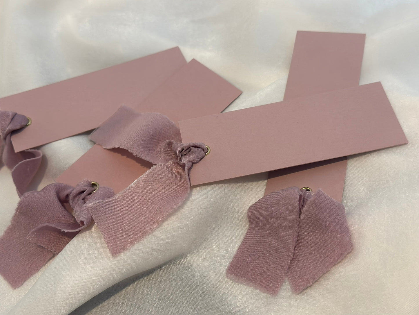 25 BLANK LIGHT LILAC Chiffon Ribbon Place Card with Eyelet | DIY Wedding Dinner Party Place Card, Write Your Own Place Setting | Green Wedding Baby Shower