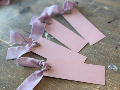 25 BLANK LIGHT LILAC Chiffon Ribbon Place Card with Eyelet | DIY Wedding Dinner Party Place Card, Write Your Own Place Setting | Green Wedding Baby Shower