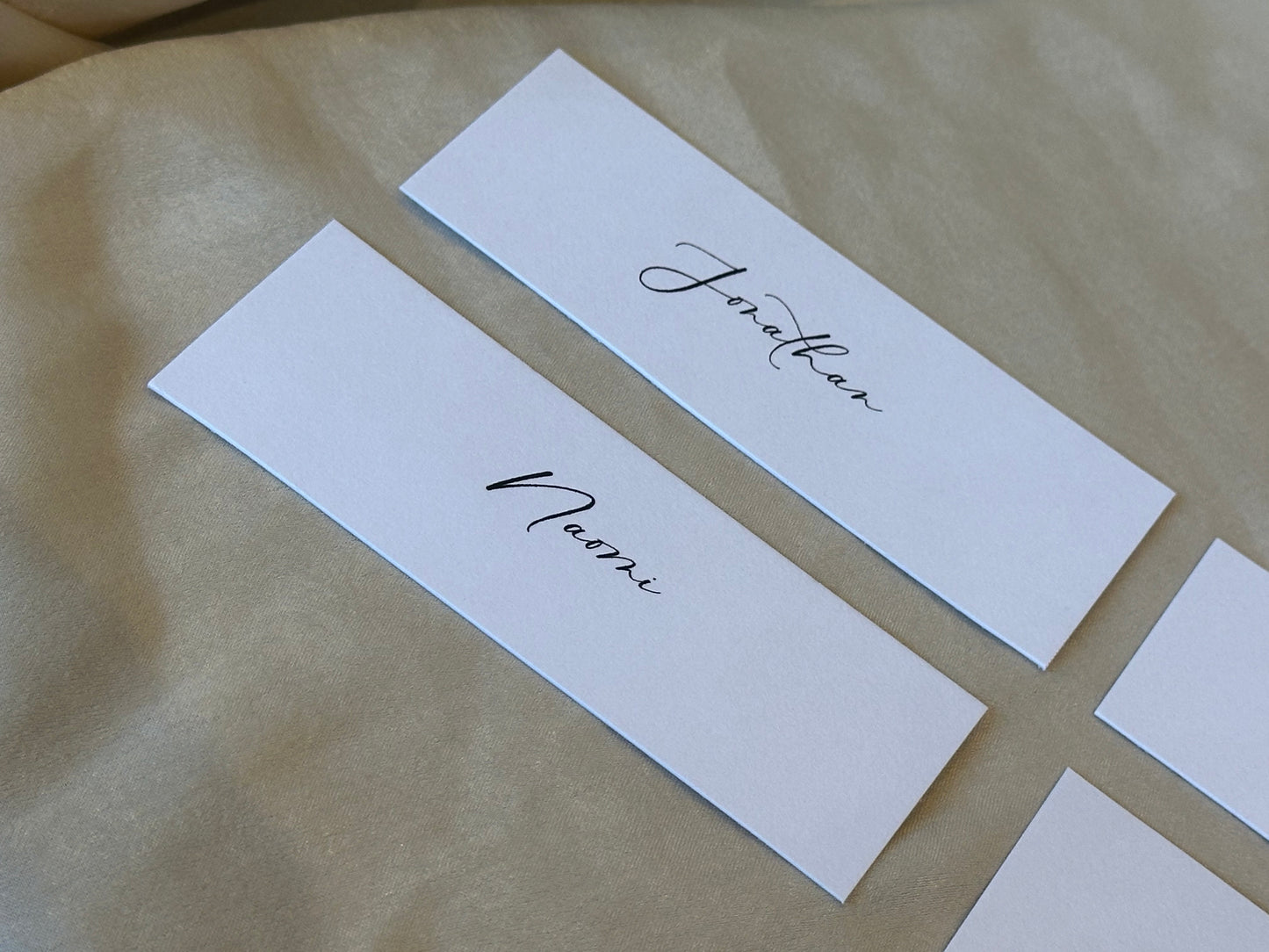 WHITE Minimal Printed Place Name Card | Sophisticated Wedding Printed Guest Names Place Name Card | Flat Place Card