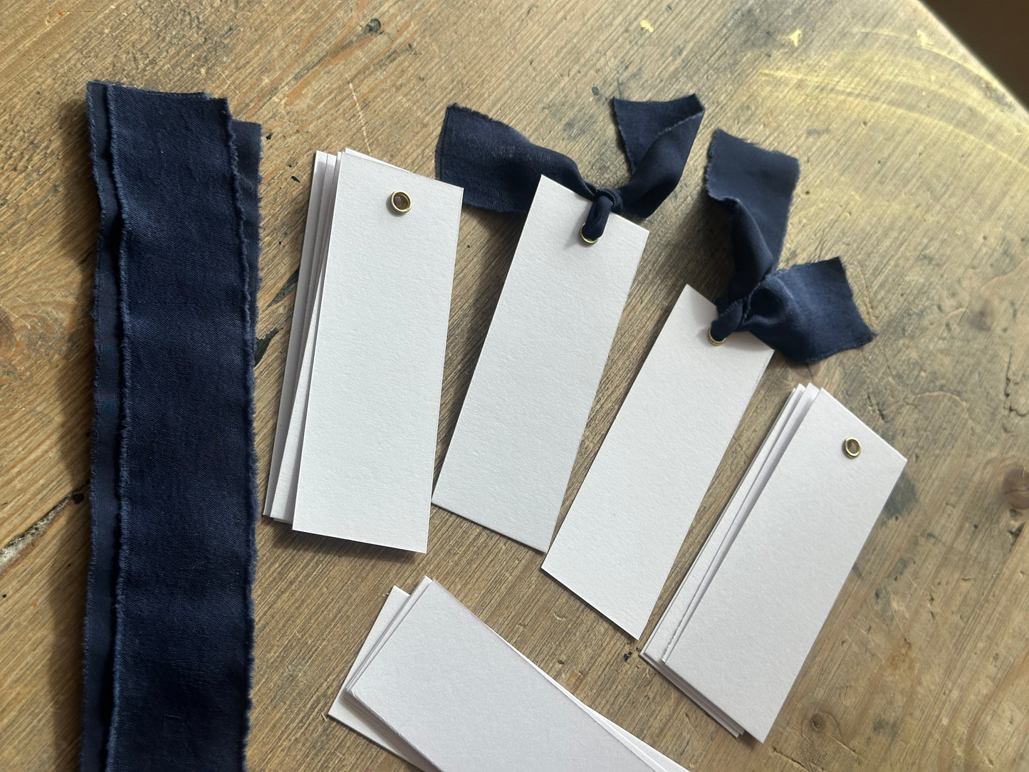 25 BLANK Navy Chiffon Ribbon Place Card with Eyelet | DIY Wedding Dinner Party Place Card, Write Your Own Place Setting