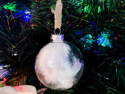 Christmas bauble, glass Christmas bauble, bauble, feather bauble, glass feather bauble, real glass  bauble, traditional bauble, elegant bauble, unique bauble, modern bauble, elegant bauble, classy bauble, named bauble, handmade bauble, memorial bauble, white feather bauble, memory bauble