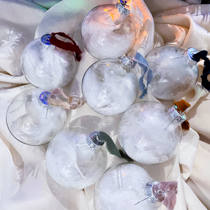 Christmas bauble, glass Christmas bauble, bauble, feather bauble, glass feather bauble, real glass  bauble, traditional bauble, elegant bauble, unique bauble, modern bauble, elegant bauble, classy bauble, named bauble, handmade bauble, memorial bauble, white feather bauble, memory bauble