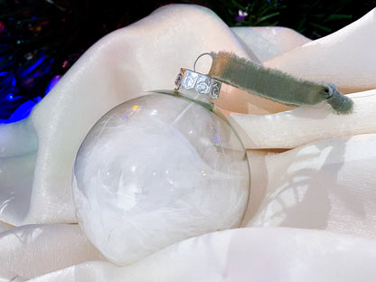 Christmas bauble, glass Christmas bauble, bauble, feather bauble, glass feather bauble, real glass  bauble, traditional bauble, elegant bauble, unique bauble, modern bauble, elegant bauble, classy bauble, named bauble, handmade bauble, memorial bauble, white feather bauble, memory bauble